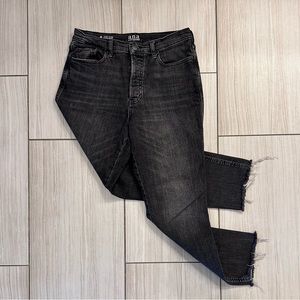 ANA HIGH RISE STRAIGHT CROP SIZE 6